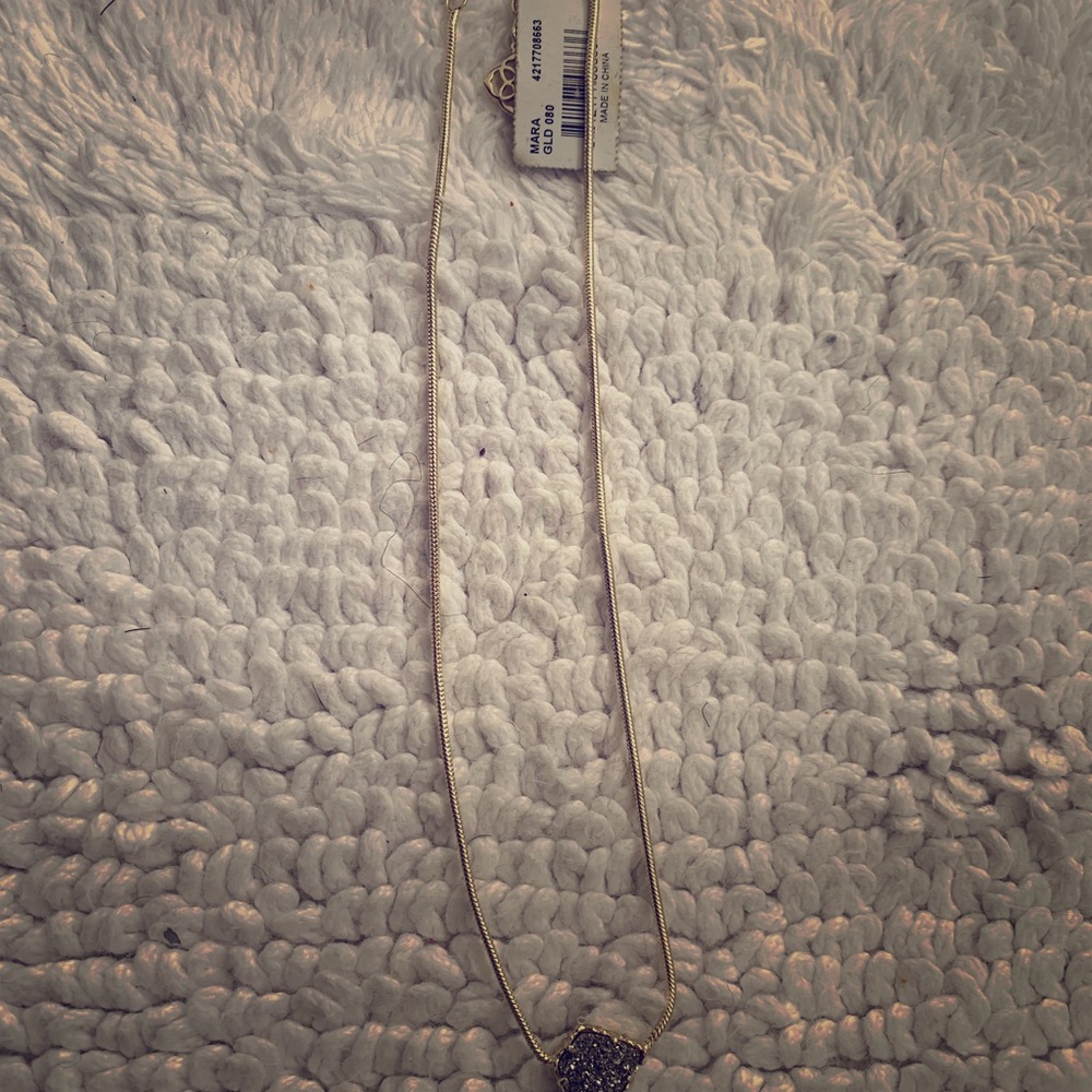 Kendra Scott Mara Pendant Necklace